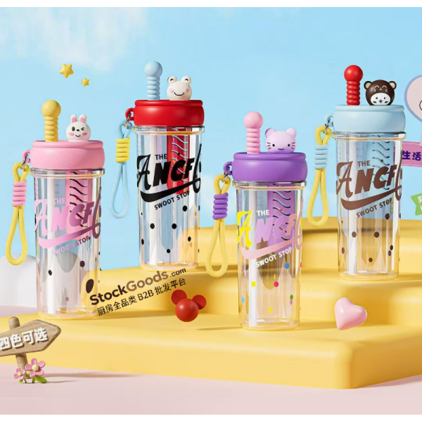 880ml Cartoon Animal Infuser Straw Water Bottle Portable Plastic Cup